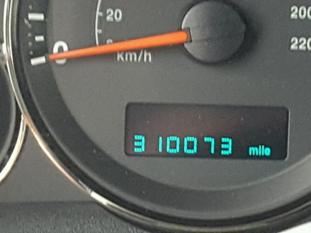 1J8HG58296C122180 - 2006 JEEP COMMANDER RED photo 8