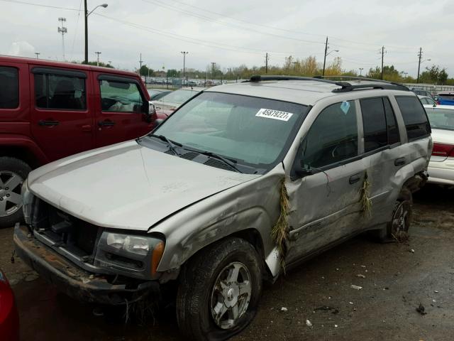 1GNDT13S632345920 - 2003 CHEVROLET TRAILBLAZE TAN photo 2