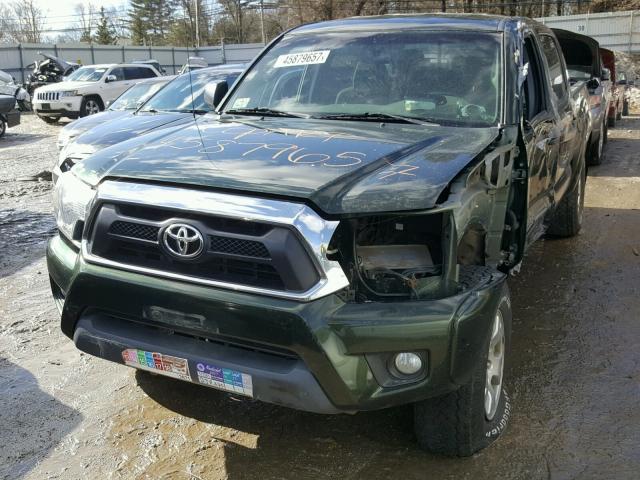 5TFLU4EN0CX029460 - 2012 TOYOTA TACOMA DOU GREEN photo 2