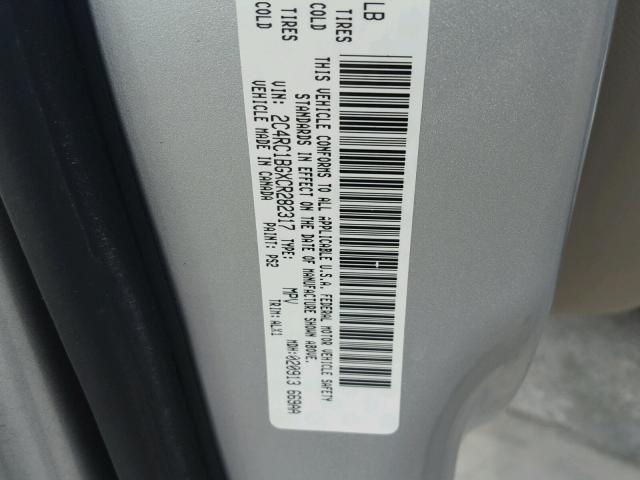 2C4RC1BGXCR282317 - 2012 CHRYSLER TOWN & COU 银色 照片 10