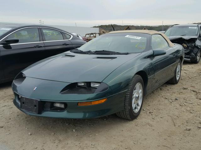 2G1FP32P3S2224178 - 1995 CHEVROLET CAMARO Z28 GREEN photo 2