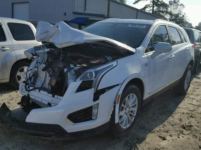 1GYKNARS0JZ117346 - 2018 CADILLAC XT5 WHITE photo 2