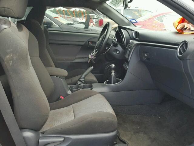 JTKJF5C74E3073749 - 2014 TOYOTA SCION TC 白色 照片 5