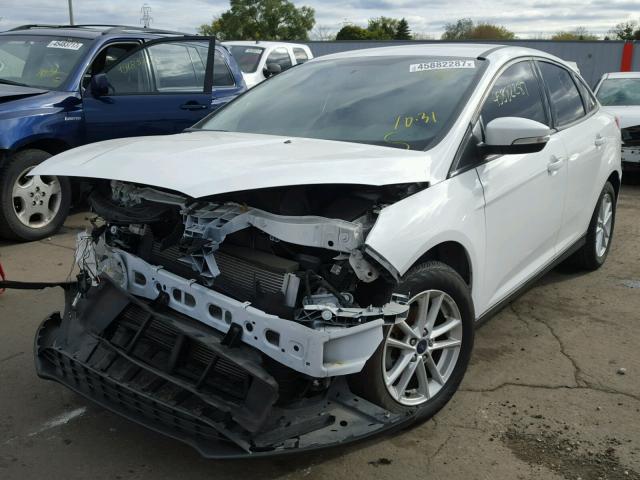 1FADP3F21GL364787 - 2016 FORD FOCUS SE WHITE photo 2