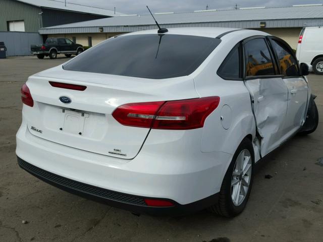 1FADP3F21GL364787 - 2016 FORD FOCUS SE WHITE photo 4