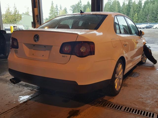 3VWRA7AJ1AM154040 - 2010 VOLKSWAGEN JETTA WOLF WHITE photo 4