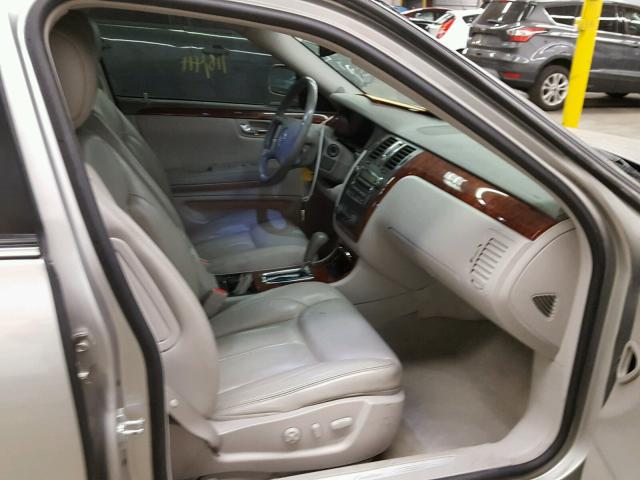 1G6KD57Y07U112096 - 2007 CADILLAC DTS SILVER photo 5