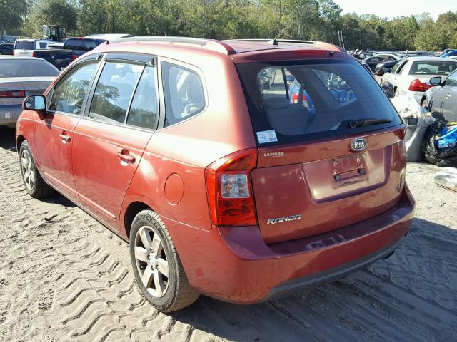 KNAFG525777025228 - 2007 KIA RONDO RED photo 3