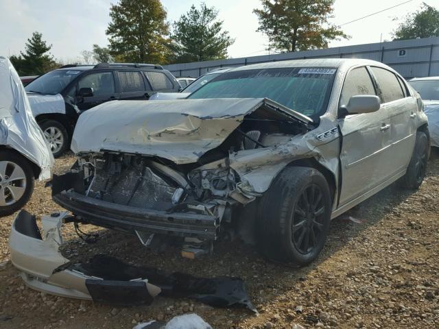 1G4HC5EM0AU120065 - 2010 BUICK LUCERNE WHITE photo 2