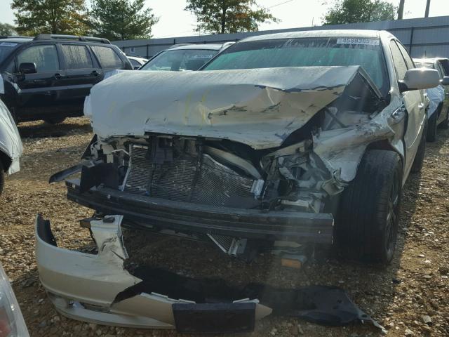 1G4HC5EM0AU120065 - 2010 BUICK LUCERNE WHITE photo 7