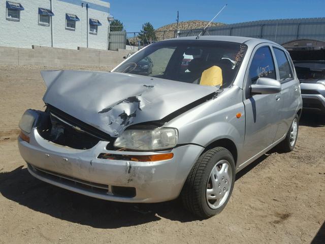 KL1TD62664B179183 - 2004 CHEVROLET AVEO SILVER photo 2