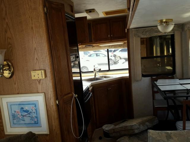 1W53ATR26YY031142 - 2000 CABIN TRAILER 5TH WHEEL WHITE photo 5