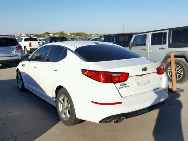 5XXGM4A7XFG352323 - 2015 KIA OPTIMA LX WHITE photo 3