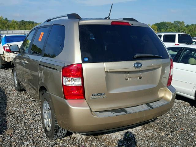 KNDMB133996286822 - 2009 KIA SEDONA GOLD photo 3