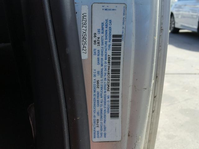 3VWCC21C8YM418997 - 2000 VOLKSWAGEN NEW BEETLE 银色 照片 10