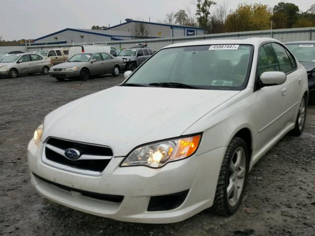 4S3BL616586222922 - 2008 SUBARU LEGACY 2.5 WHITE photo 2