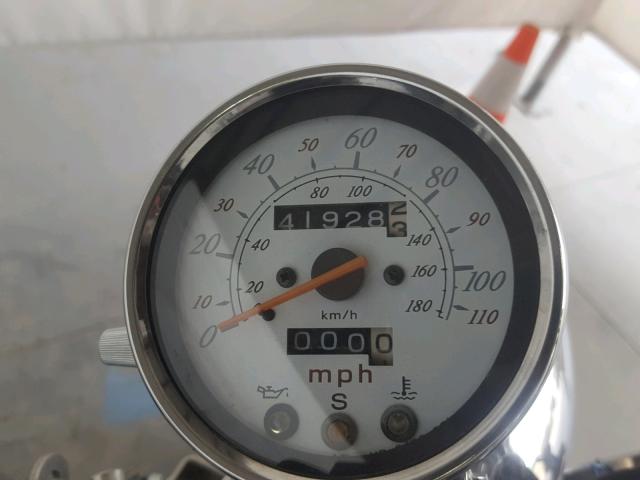 JH2RC4465XM100397 - 1999 HONDA VT750 CD2 TWO TONE photo 8