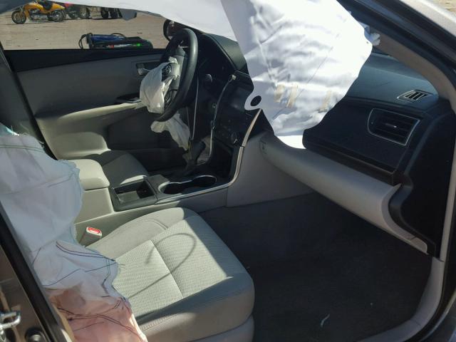 4T1BF1FK1GU527596 - 2016 TOYOTA CAMRY LE 棕色 照片 5