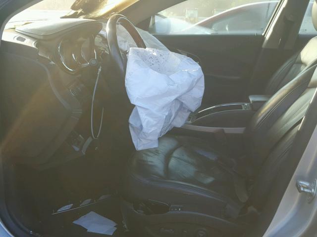 1G4GJ5E38CF355037 - 2012 BUICK LACROSSE T SILVER photo 5