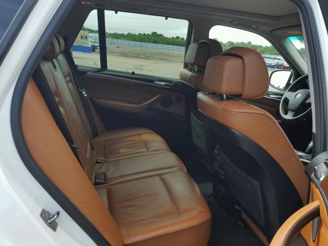 5UXFE8C58AL312700 - 2010 BMW X5 XDRIVE4 WHITE photo 6