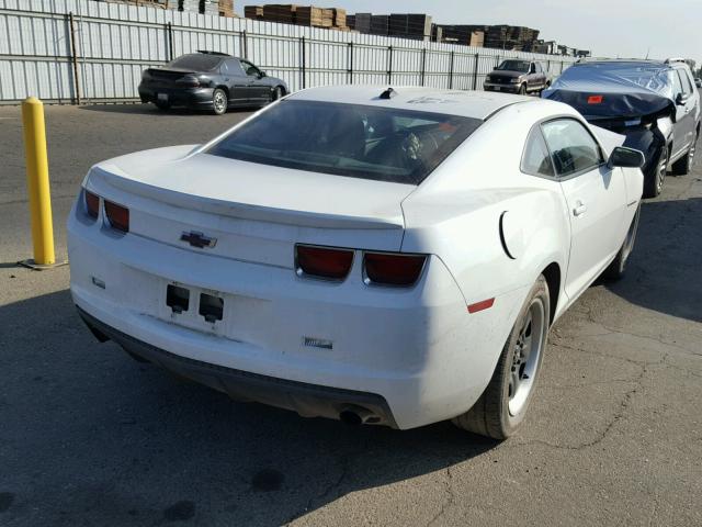 2G1FA1E30C9163122 - 2012 CHEVROLET CAMARO LS WHITE photo 4