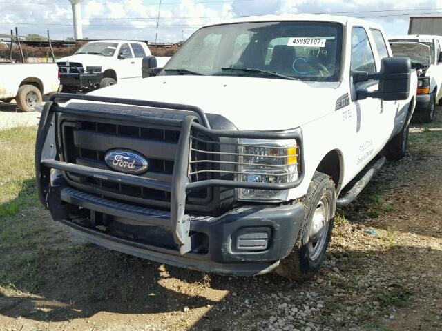 1FT7W2A65CEA02121 - 2012 FORD F250 SUPER WHITE photo 2