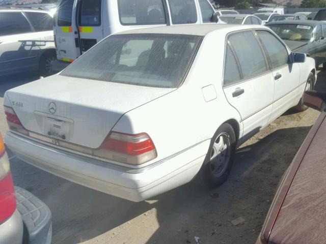 WDBGA43G8VA332828 - 1997 MERCEDES-BENZ S 420 WHITE photo 4