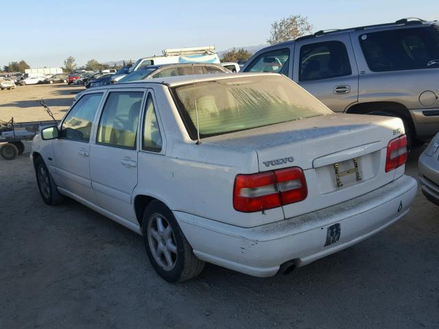 YV1LS5575W1527510 - 1998 VOLVO S70 WHITE photo 3