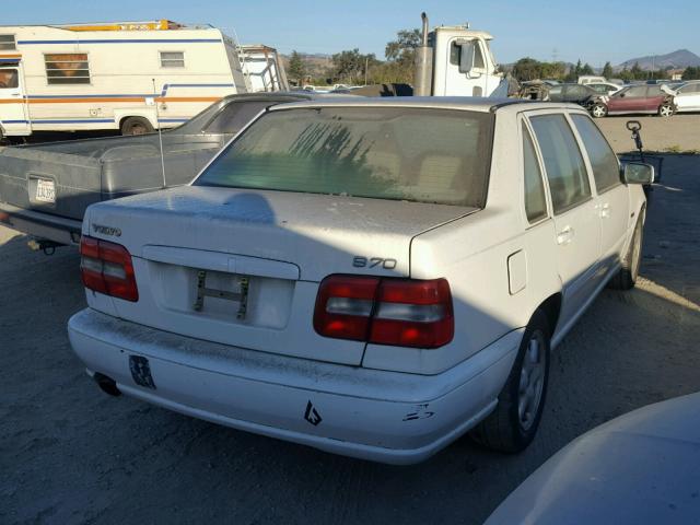 YV1LS5575W1527510 - 1998 VOLVO S70 WHITE photo 4