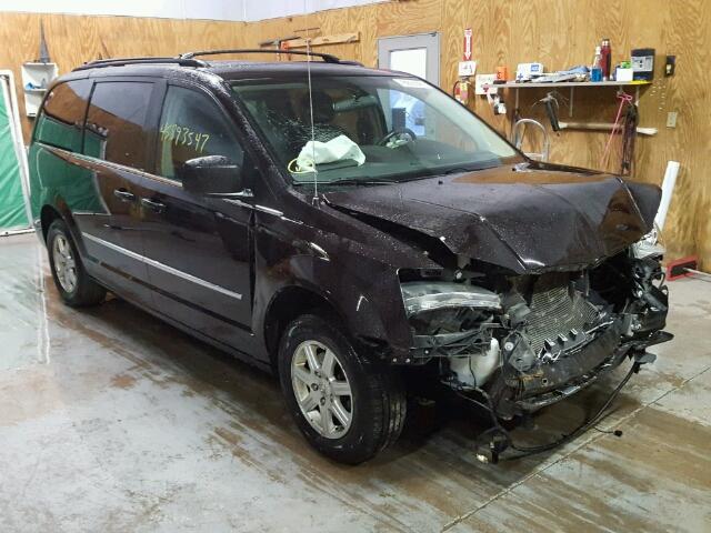 2A4RR8D18AR393858 - 2010 CHRYSLER TOWN & COU PURPLE photo 1