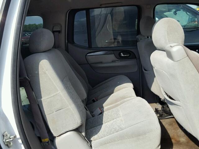 1GKES16SX56154352 - 2005 GMC ENVOY XL WHITE photo 6