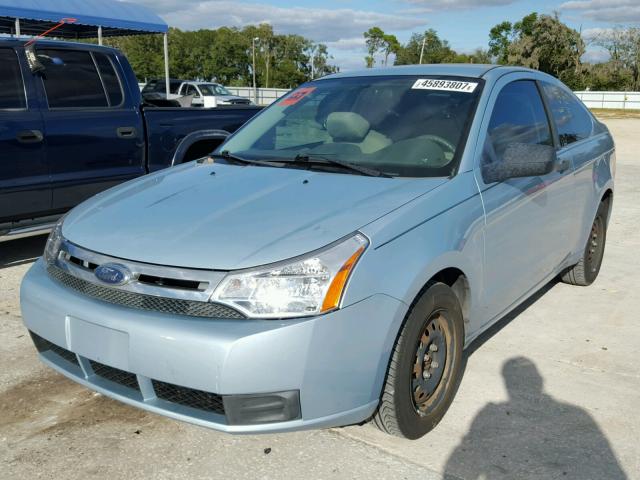 1FAHP32N18W201381 - 2008 FORD FOCUS S/SE BLUE photo 2