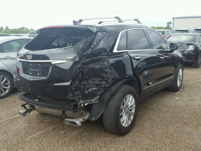 1GYKNARS6HZ134565 - 2017 CADILLAC XT5 BLACK photo 4