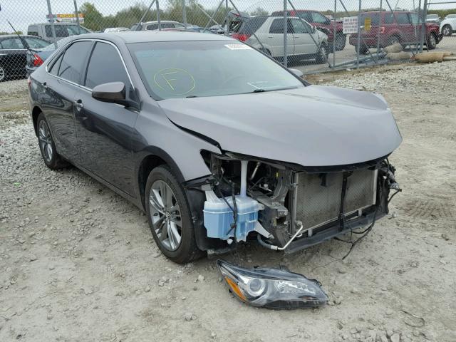 4T1BF1FK3FU945138 - 2015 TOYOTA CAMRY LE GRAY photo 1