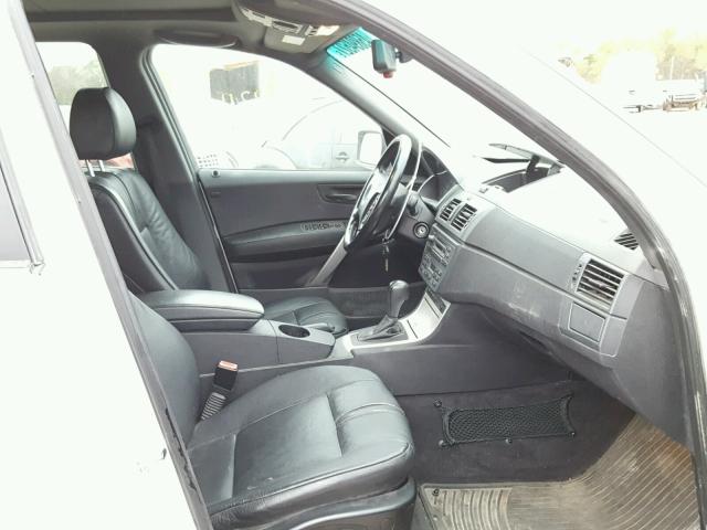 WBXPA73424WC36340 - 2004 BMW X3 2.5I WHITE photo 5