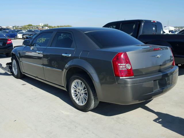 2C3KA43D09H614457 - 2009 CHRYSLER 300 BROWN photo 3