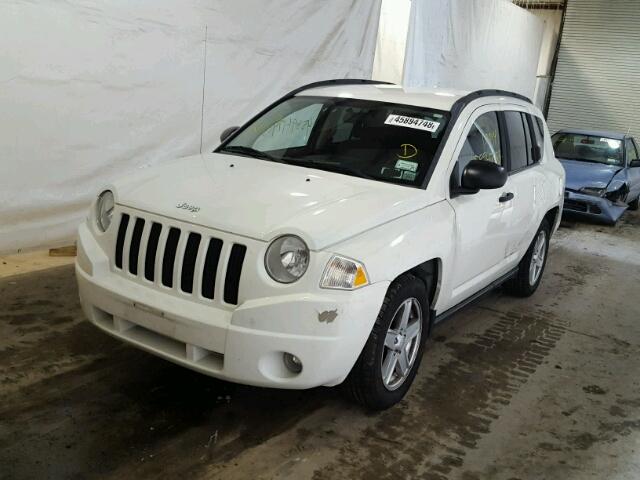 1J8FT47W57D256052 - 2007 JEEP COMPASS WHITE photo 2