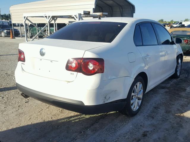 3VWAX7AJ2AM160683 - 2010 VOLKSWAGEN JETTA LIMI WHITE photo 4