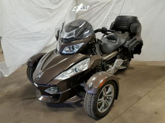 2BXJBRC18CV001860 - 2012 CAN-AM SPYDER ROA BROWN photo 2