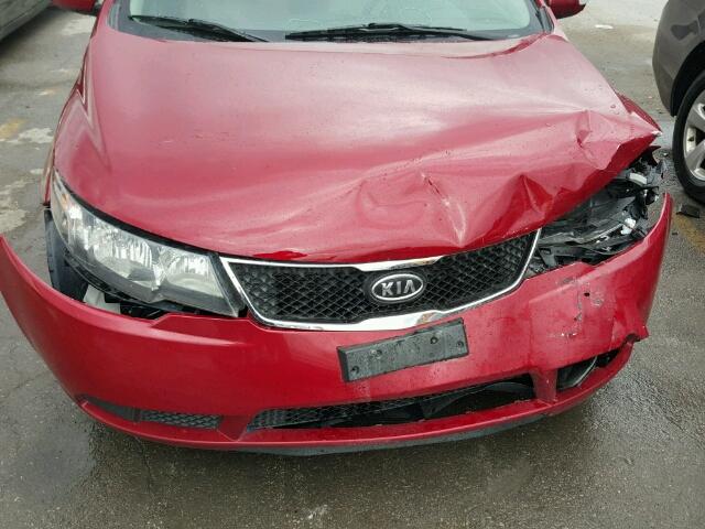 KNAFU4A28A5308704 - 2010 KIA FORTE RED photo 7