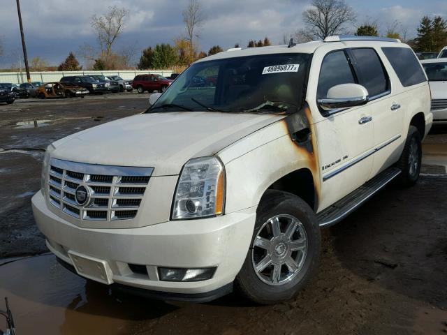 1GYFK66857R257336 - 2007 CADILLAC ESCALADE E WHITE photo 2