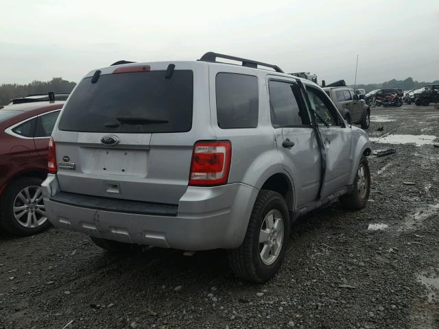 1FMCU0D74BKA88076 - 2011 FORD ESCAPE XLT SILVER photo 4