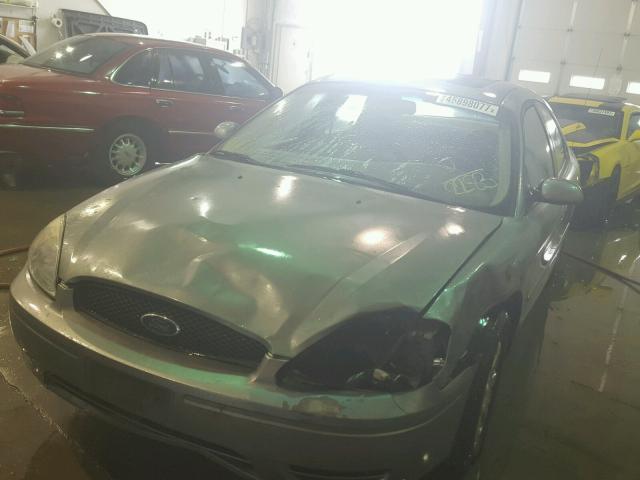 1FAFP56U56A182283 - 2006 FORD TAURUS SEL GREEN photo 2