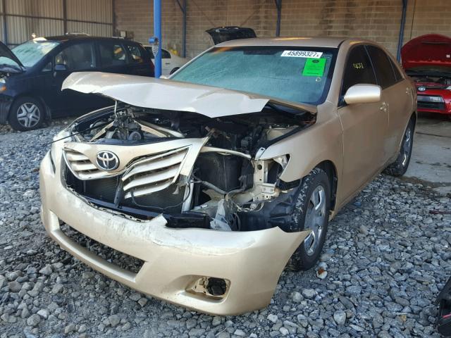 4T1BF3EK4AU036590 - 2010 TOYOTA CAMRY GOLD photo 2