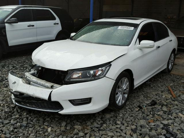 1HGCR2F78DA102781 - 2013 HONDA ACCORD EX WHITE photo 2