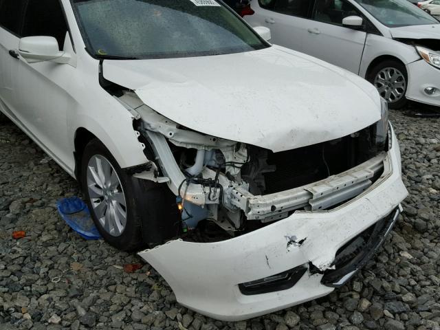 1HGCR2F78DA102781 - 2013 HONDA ACCORD EX WHITE photo 9