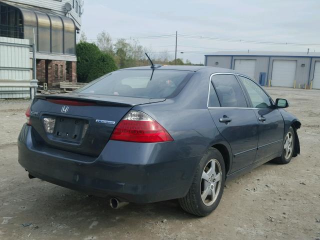 JHMCN36487C000653 - 2007 HONDA ACCORD GRAY photo 4