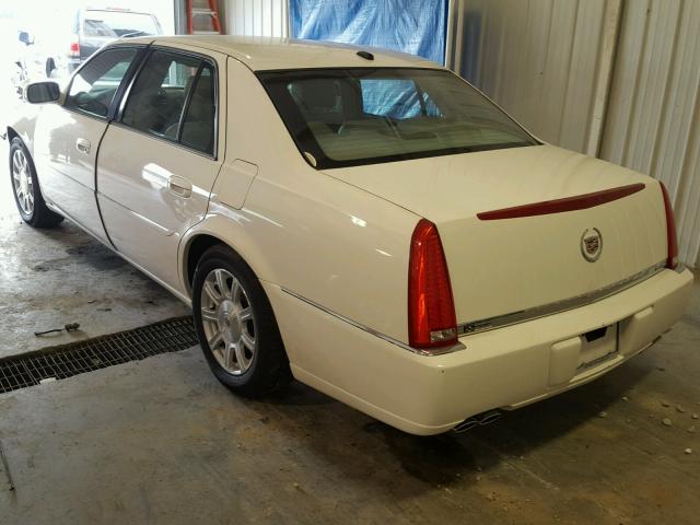 1G6KD57Y48U138525 - 2008 CADILLAC DTS WHITE photo 3