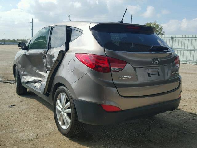 KM8JU3AC4BU221322 - 2011 HYUNDAI TUCSON GLS GOLD photo 3