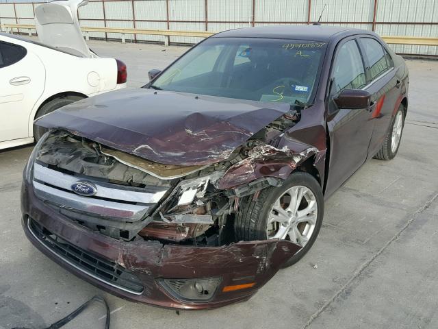 3FAHP0HA1CR171667 - 2012 FORD FUSION SE MAROON photo 2